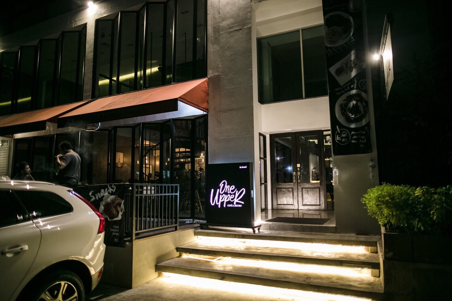 One Upper Cafe/Bar