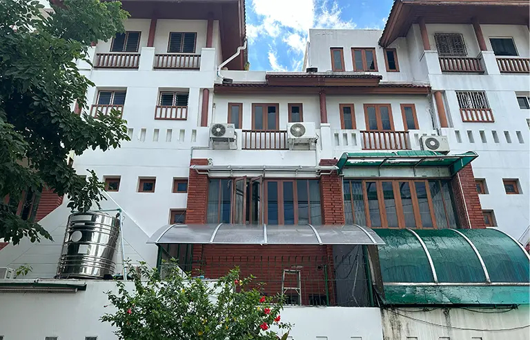 Villa 49